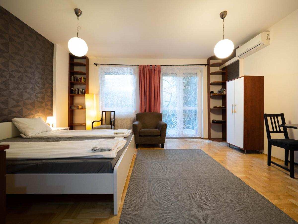 Super Cute Studio With Terrace Next To Gozsdu Passage Budapest Bagian luar foto