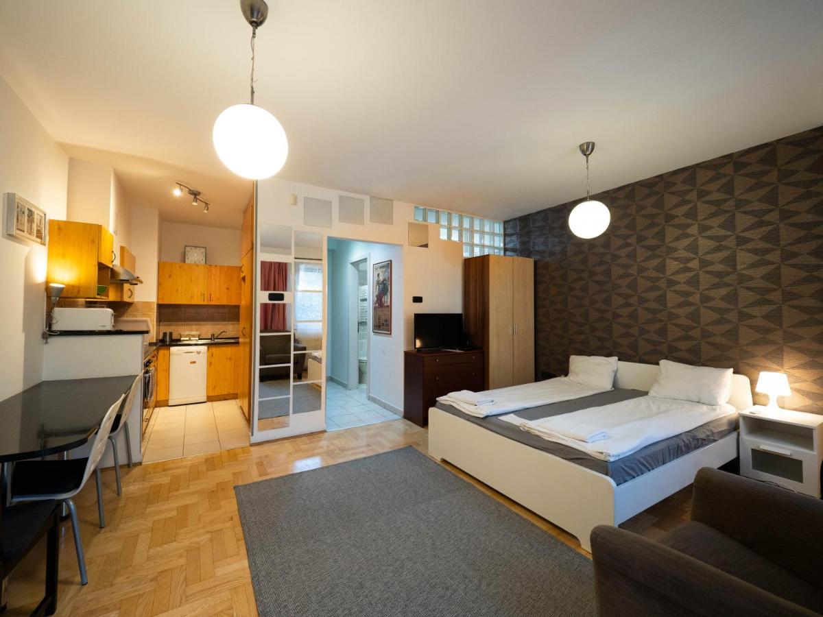 Super Cute Studio With Terrace Next To Gozsdu Passage Budapest Bagian luar foto